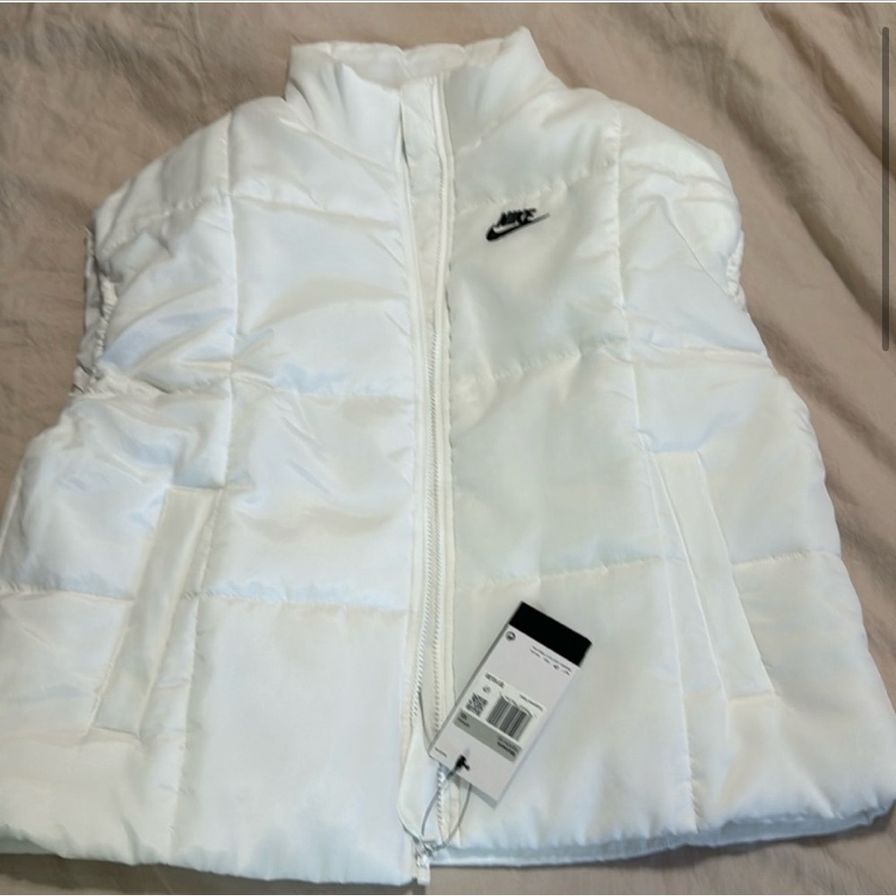 Women’s oversized fit vest